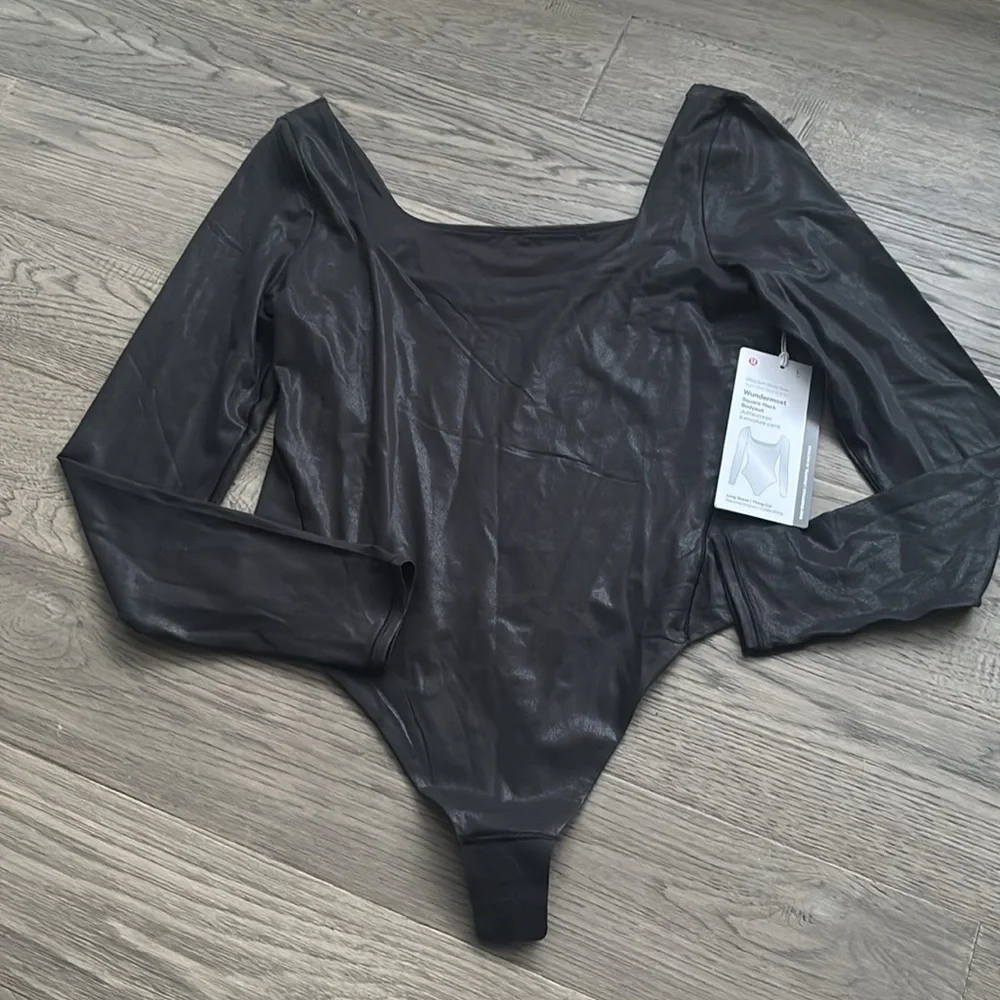Lululemon | Wundermost Ultra-Soft Nulu Square-Neck Long-Sleeve Bodysuit Black - Picture 5 of 13